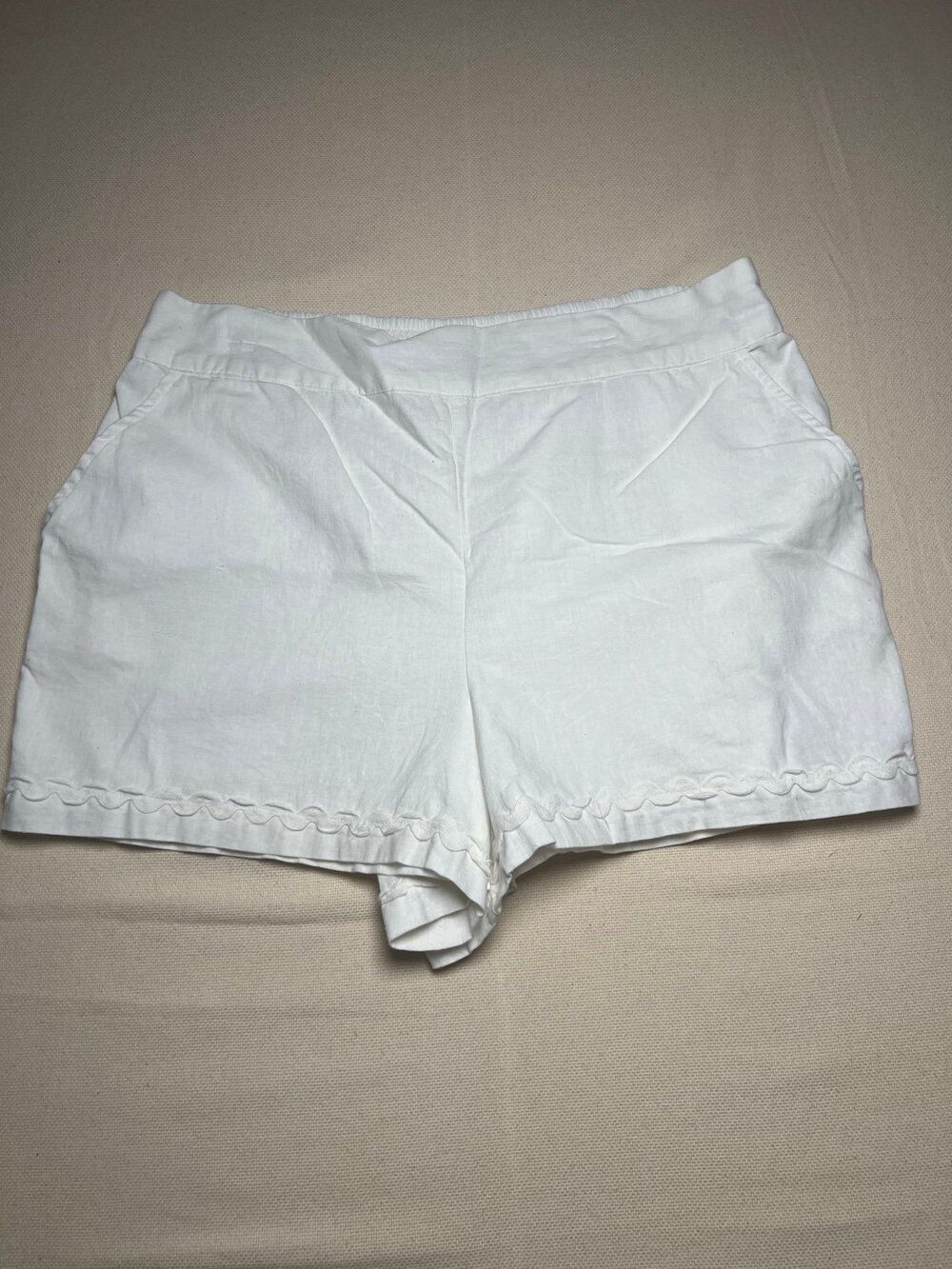 Crown & Ivy Linen/Cotton Blend Lined White Shorts with Scalloped Hem size XL
